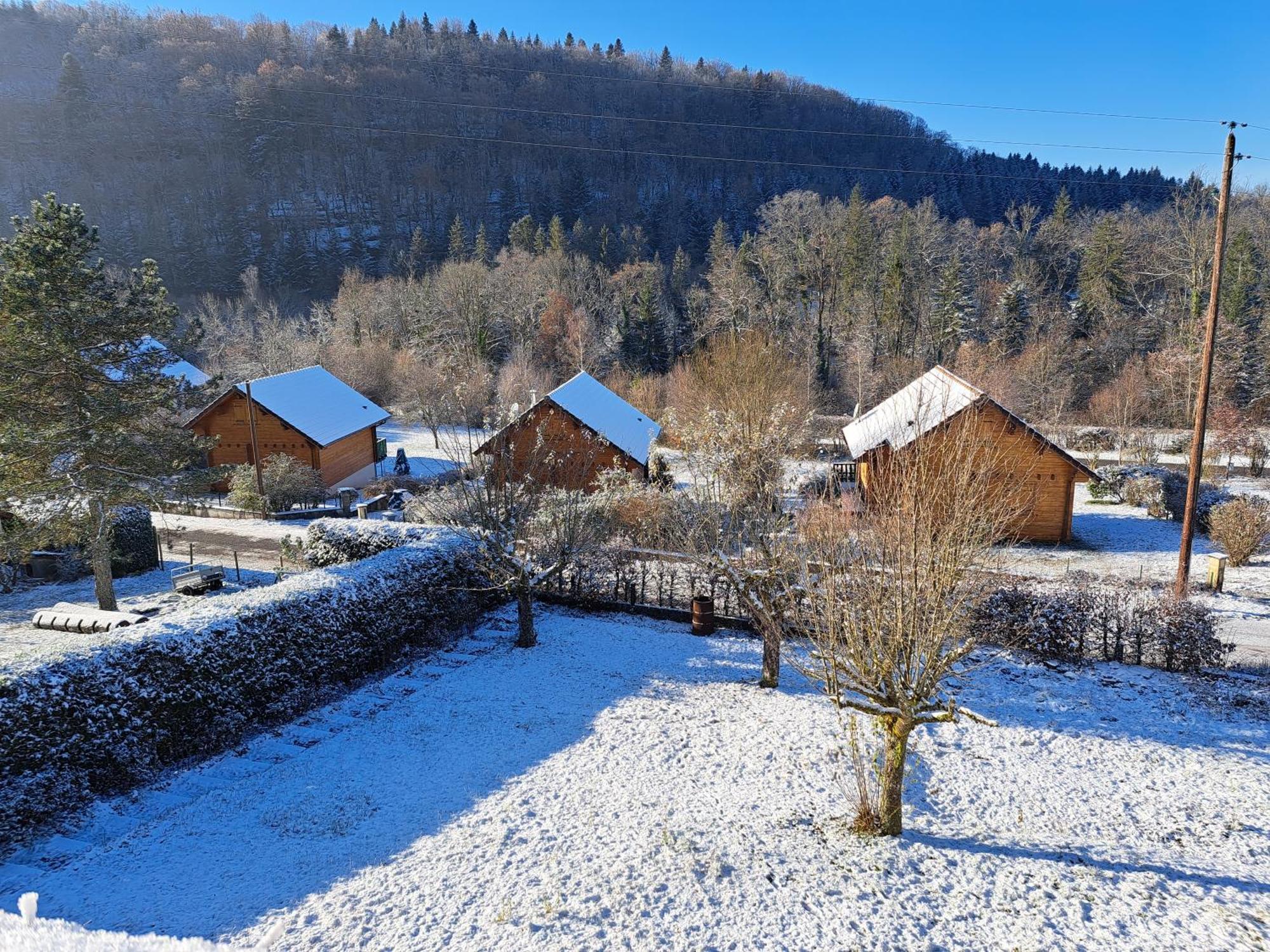 Le Refuge Du Herisson Doucier Bagian luar foto