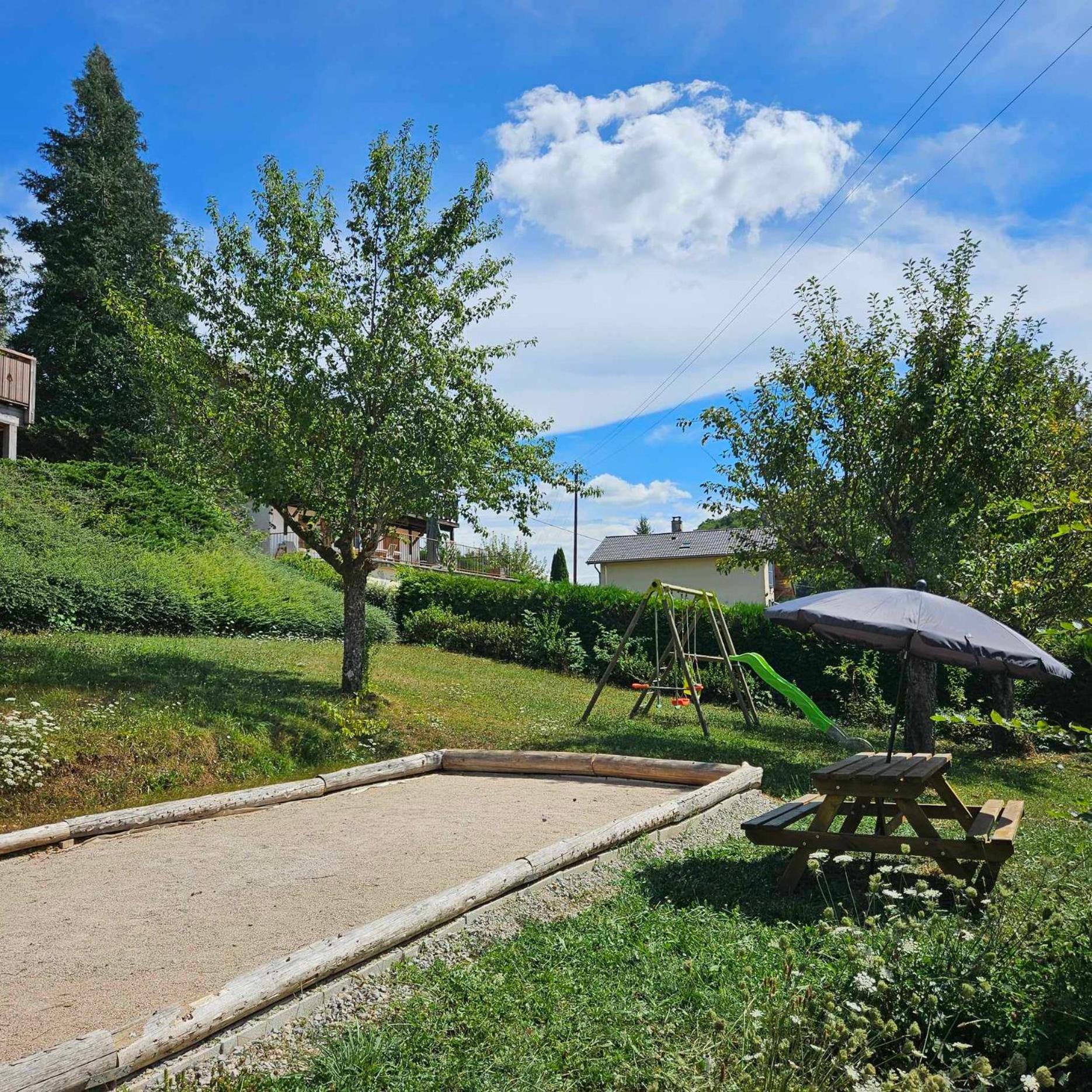 Le Refuge Du Herisson Doucier Bagian luar foto